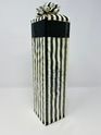 BLACK & WHITE GIFT WRAPPED WHISKY US IMPORT BLACK & WHITE GIFT WRAPPED WHISKY US IMPORT