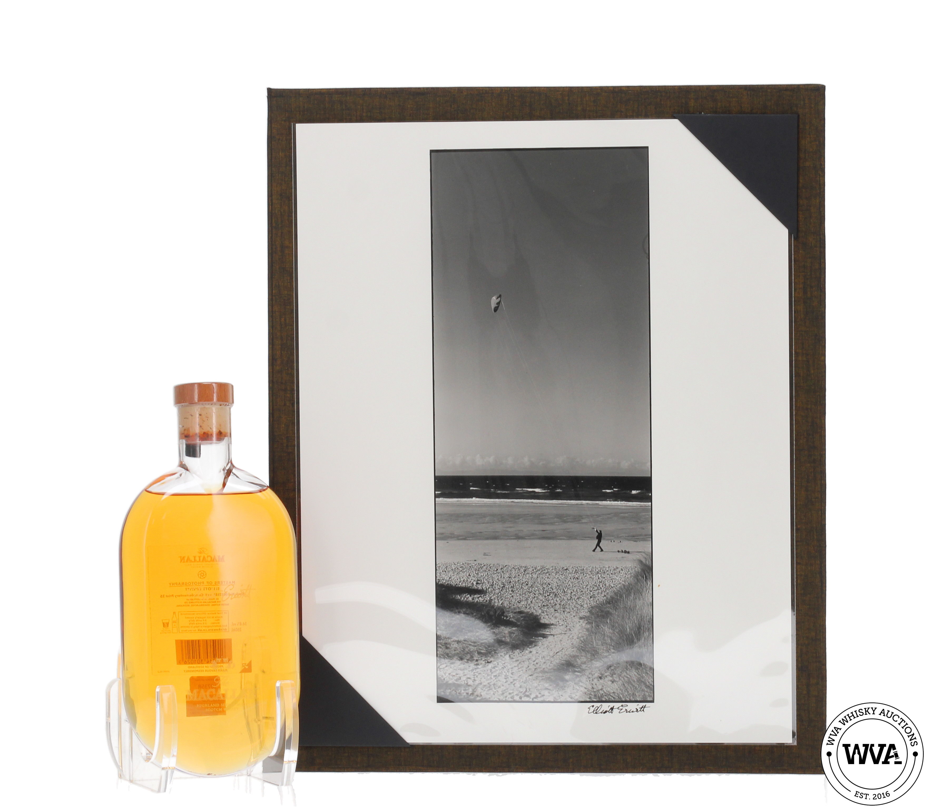 Macallan Masters Of Photography - Elliot Erwitt's Edition (35cl) #12181 Print No.35 Macallan Masters Of Photography - Elliot Erwitt's Edition (35cl) #12181 Print No.35