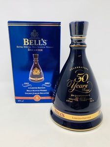 BELLS GOLDEN JUBILEE DECANTER 50 YEARS REIGN OF QUEEN ELIZABETH II BELLS GOLDEN JUBILEE DECANTER 50 YEARS REIGN OF QUEEN ELIZABETH II