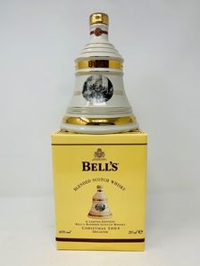 BELLS DECANTER CHRISTMAS 2005 BELLS DECANTER CHRISTMAS 2005