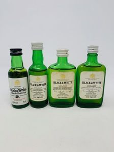 4 BLACK & WHITE WHISKY MINIATURES 