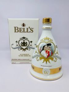 BELLS 2011 ROYAL WEDDING DECANTER BELLS 2011 ROYAL WEDDING DECANTER