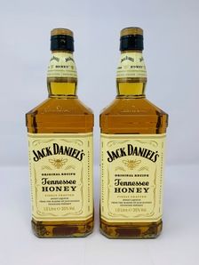 2 x JACK DANIELS TENNESSEE HONEY 1 LITRE 2 x JACK DANIELS TENNESSEE HONEY 1 LITRE