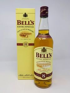 BELLS EXTRA SPECIAL OLD SCOTCH WHISKY 8 YEAR OLD 