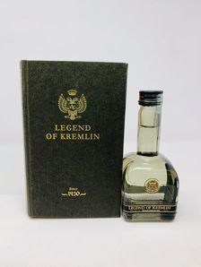 LEGEND OF KREMLIN RUSSIAN DE LUXE VODKA