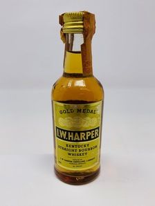 I.W.HARPER GOLD MEDAL KENTUCKY STRAIGHT BOURBON MINIATURE I.W.HARPER GOLD MEDAL KENTUCKY STRAIGHT BOURBON MINIATURE