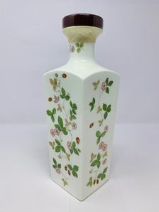 FINDLATER'S WEDGEWOOD DECANTER FINDLATER'S WEDGEWOOD DECANTER