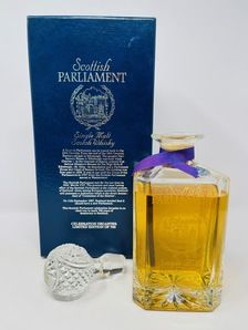 SCOTTISH PARLIAMENT SINGLE MALT DECANTER