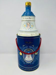 BELLS DECANTER "CELEBRATING THE QUEEN MOTHERS 90TH BIRTHDAY" BELLS DECANTER "CELEBRATING THE QUEEN MOTHERS 90TH BIRTHDAY"