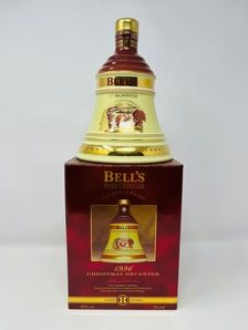 BELLS DECANTER CHRISTMAS 1996 BELLS DECANTER CHRISTMAS 1996