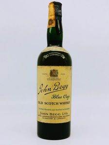 JOHN BEGG CIRCA 1940’s/50’s BLUE CAP OLD SCOTCH WHISKY IMPORT JOHN BEGG CIRCA 1940’s/50’s BLUE CAP OLD SCOTCH WHISKY IMPORT