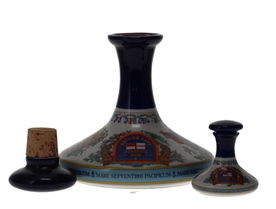 BRITISH NAVY PUSSERS RUM 1 LITRE AND 5CL DECANTERS BRITISH NAVY PUSSERS RUM 1 LITRE AND 5CL DECANTERS