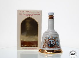BELLS ROYAL WEDDING DECANTER - PRINCE ANDREW & SARAH JANE FERGUSON BELLS ROYAL WEDDING DECANTER - PRINCE ANDREW & SARAH JANE FERGUSON