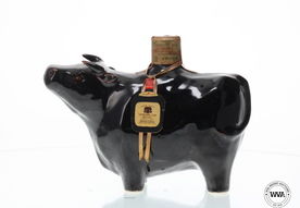 SUNTORY OLD WHISKY DECANTER - YEAR OF THE OX SUNTORY OLD WHISKY DECANTER - YEAR OF THE OX