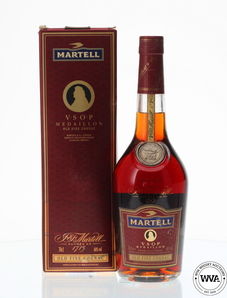 MARTELL V.S.O.P MEDAILLON FINE COGNAC MARTELL V.S.O.P MEDAILLON FINE COGNAC