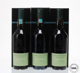 LAGAVULIN 1999/2000 & 2001 DISTILLERS EDITIONS LAGAVULIN 1999/2000 & 2001 DISTILLERS EDITIONS