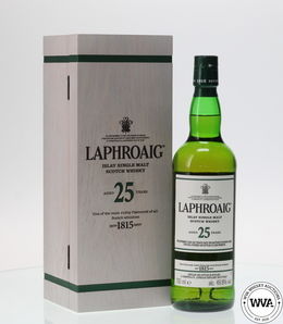 LAPHROAIG 25 YEAR OLD (2020) LAPHROAIG 25 YEAR OLD (2020)