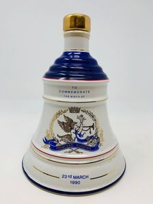 BELLS DECANTER "CELEBRATING THE BIRTH OF PRINCESS EUGENIE" BELLS DECANTER "CELEBRATING THE BIRTH OF PRINCESS EUGENIE"