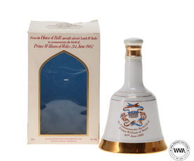 BELLS DECANTER "CELEBRATING THE BIRTH OF PRINCE WILLIAM OF WALES" BELLS DECANTER "CELEBRATING THE BIRTH OF PRINCE WILLIAM OF WALES"