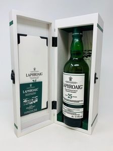 LAPHROAIG 25 YEAR OLD 2019 RELEASE LAPHROAIG 25 YEAR OLD 2019 RELEASE