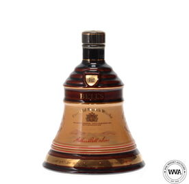 BELLS WADE 12 YEAR OLD DECANTER 1980'S BELLS WADE 12 YEAR OLD DECANTER 1980'S