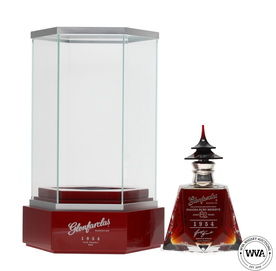 GLENFARCLAS 62 YEAR OLD 1954 #445 - PAGODA RUBY RESERVE (SILVER EDITION) GLENFARCLAS 62 YEAR OLD 1954 #445 - PAGODA RUBY RESERVE (SILVER EDITION)