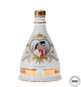 BELLS 2011 ROYAL WEDDING WADE DECANTER THE DUKE AND DUCHESS OF CAMBRIDGE