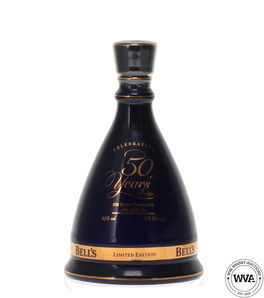 BELLS WADE DECANTER 50 YEARS REIGN OF QUEEN ELIZABETH II