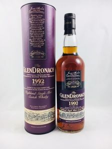 LOT 1626 - GLENDRONACH 1992 25 YEAR OLD SHERRY CASK DANISH RETAIL (MACE WINDU) (RESERVE PRICE £280.00) LOT 1626 - GLENDRONACH 1992 25 YEAR OLD SHERRY CASK DANISH RETAIL (MACE WINDU) (RESERVE PRICE £280.00)