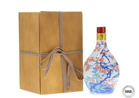Hibiki 21 Year Old Ceramic Arita Decanter 60cl (2006) Hibiki 21 Year Old Ceramic Arita Decanter 60cl (2006)