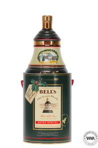 Bells Wade Decanter Christmas 1990