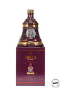 Bells Wade Decanter Christmas 2002 James Watt