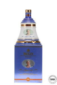 Bells Wade Decanter The 100th Birthday Of The Queen Mother
