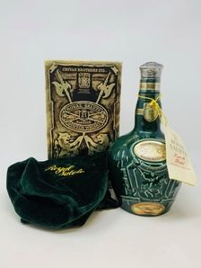 CHIVAS 21 YEAR OLD ROYAL SALUTE EMERALD FLAGON