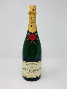 LOT 2809 - 1991 MOET & CHANDON CHAMPAGNE (NO RESERVE)