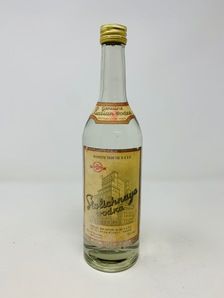 STOLICHNAYA RUSSIAN VODKA STOLICHNAYA RUSSIAN VODKA
