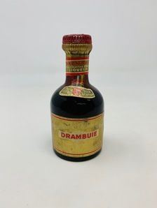 OLD STYLE DRAMBUIE MINIATURE OLD STYLE DRAMBUIE MINIATURE
