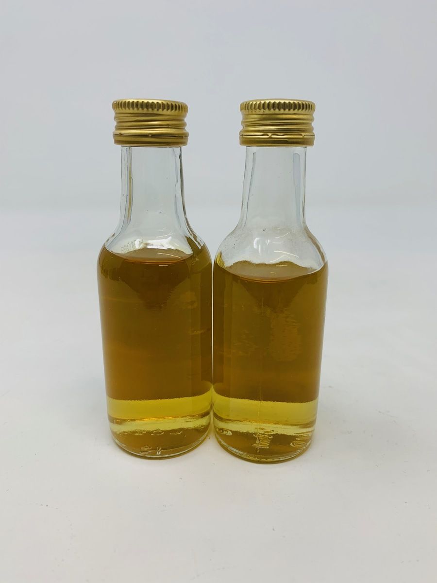 2 SEAGRAMS 100 PIPERS SCOTCH WHISKY MINIATURES