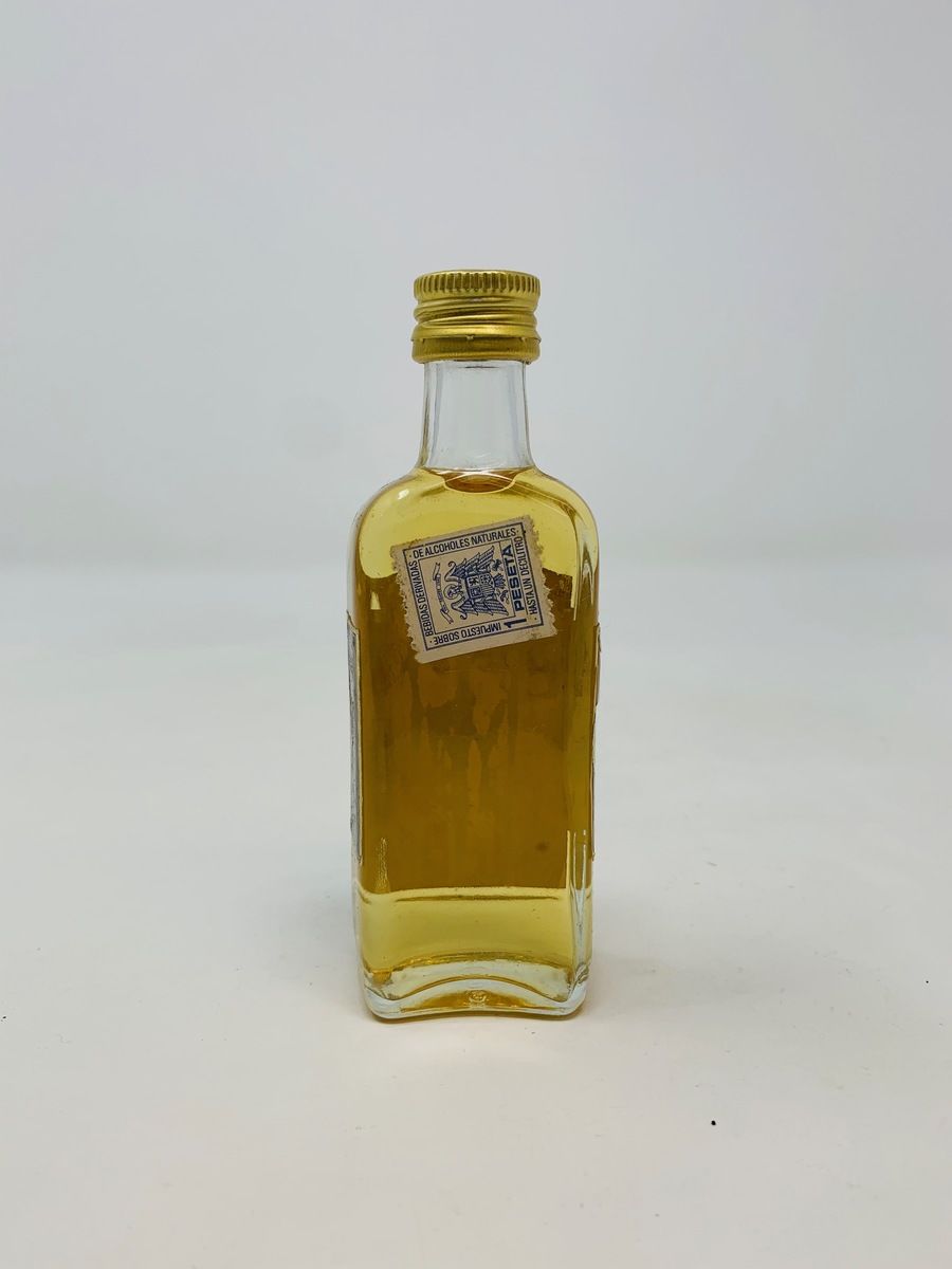 DOBLE - V HIRAM WALKER MINIATURE