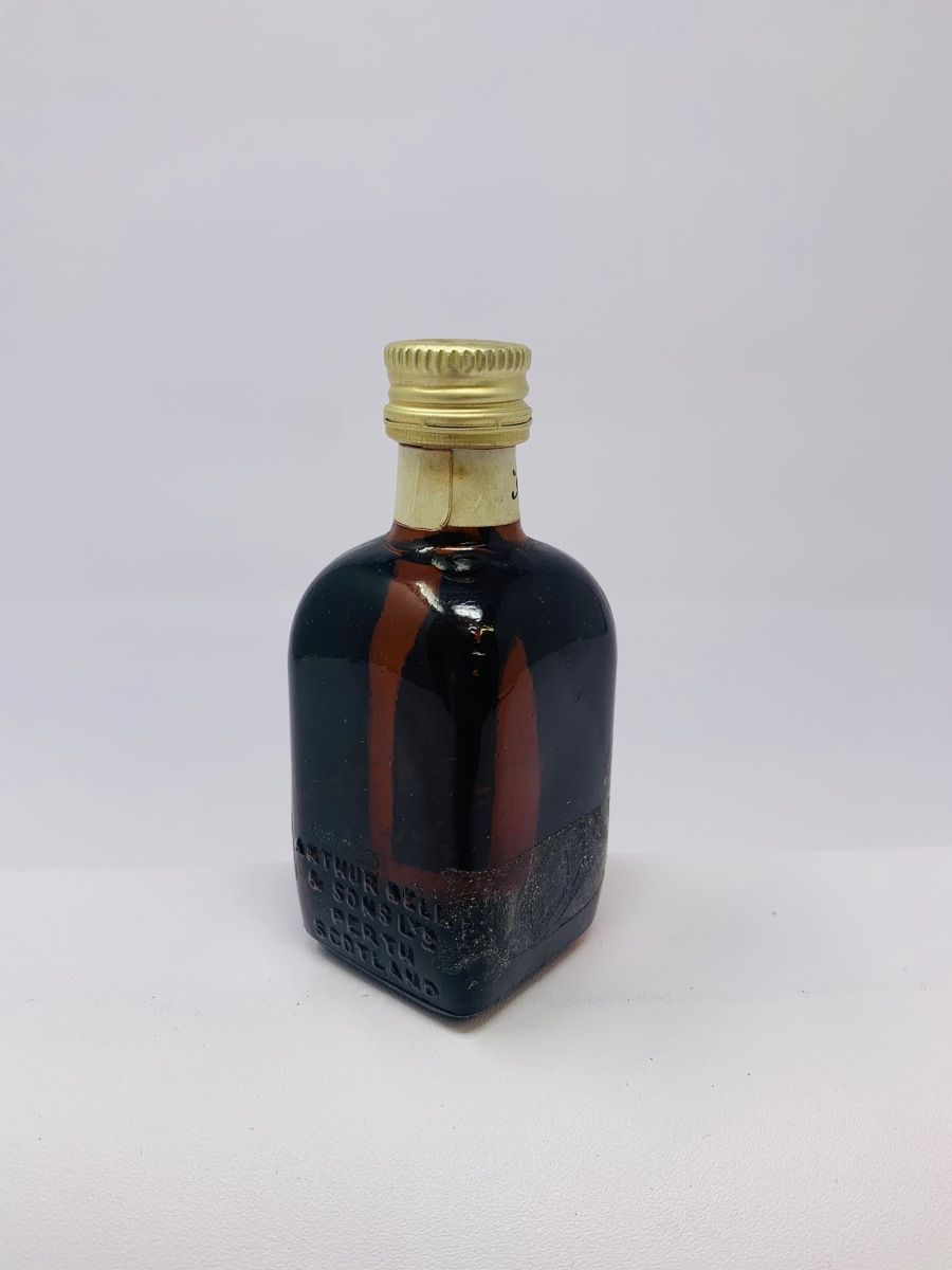 BELLS DE LUX 12 YEAR OLD 70% PROOF MINIATURE