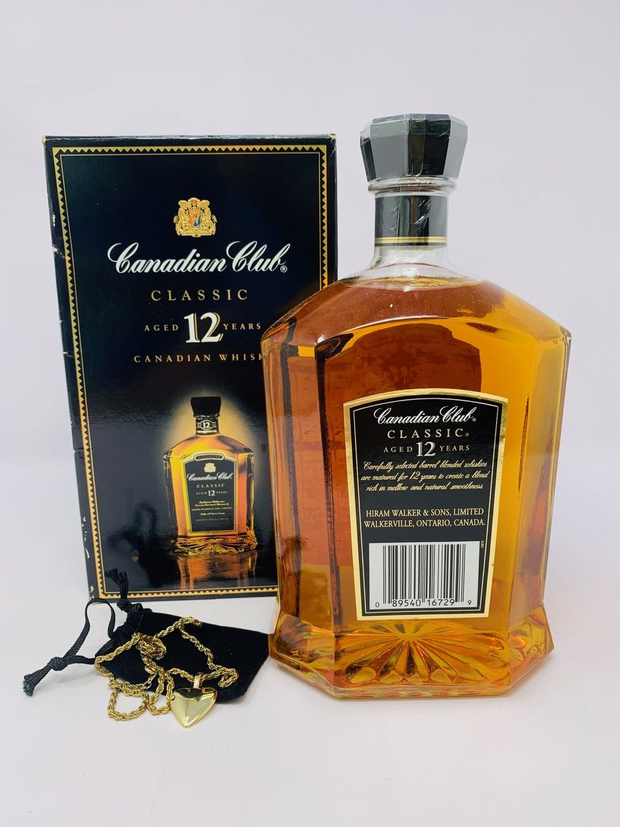 CANADIAN CLUB CLASSIC 12 YEAR OLD 