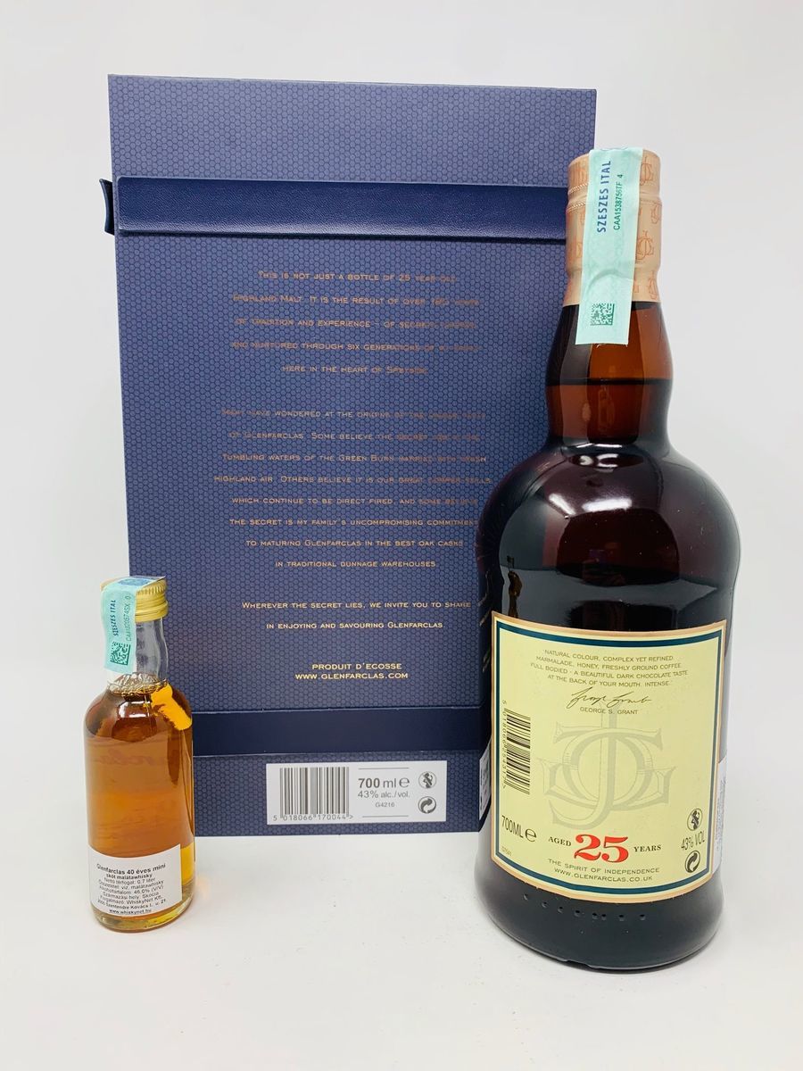GLENFARCLAS 25 YEAR OLD WITH 40 YEAR OLD MINIATURE 