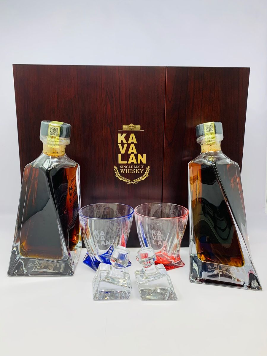 KAVALAN - PEDRO XIMENEZ CASK & MOSCATEL CASK (GIFT SET WITH GLASSES)