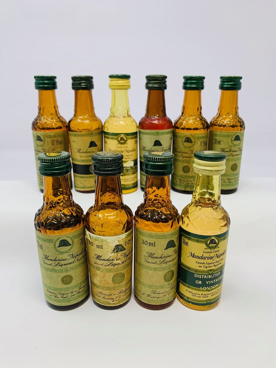 10 GRAND MANDARINE NAPOLEON LIQUEUR