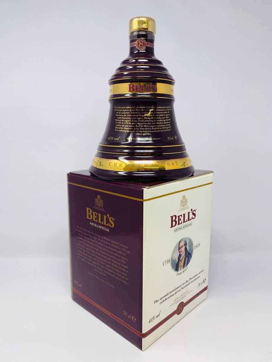 BELLS DECANTER CHRISTMAS 2002