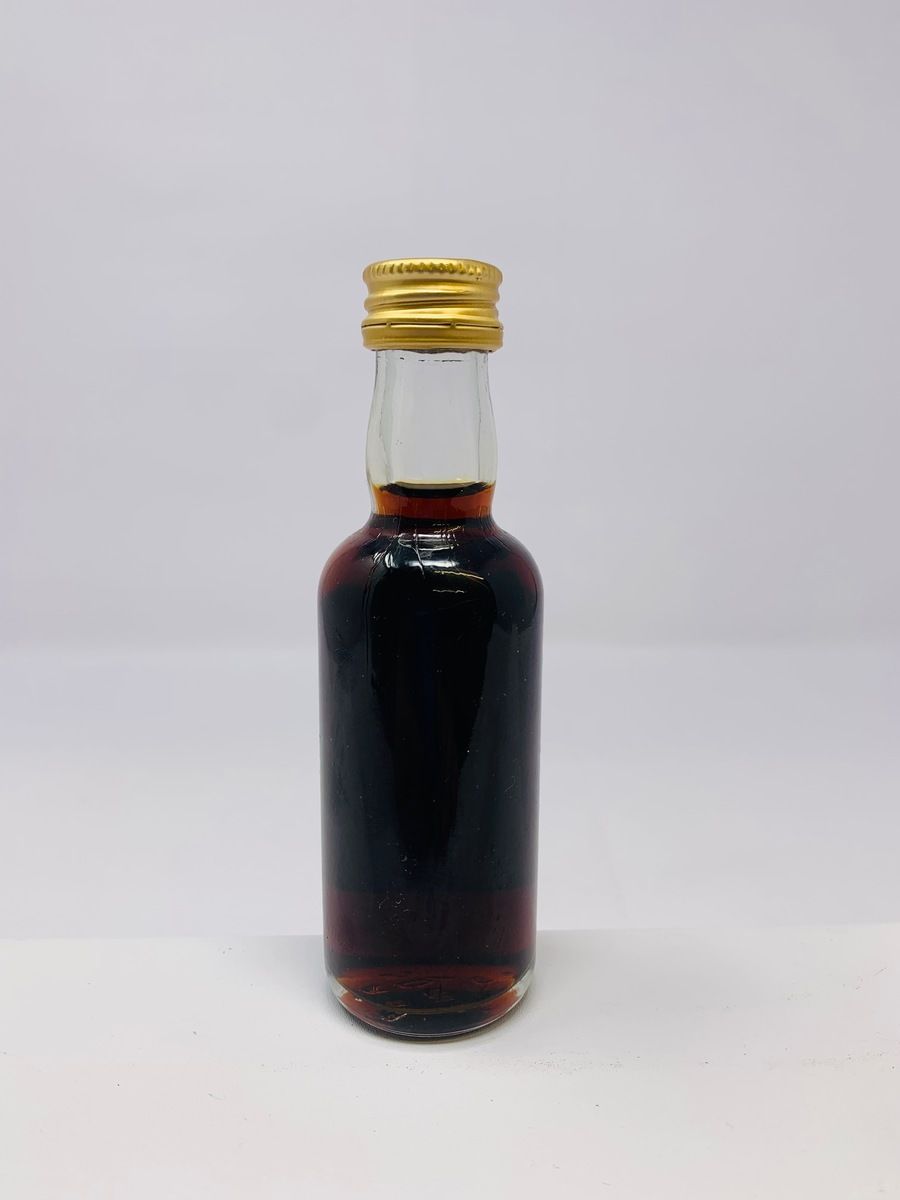 O.V.D. DEMERARA RUM MINIATURE