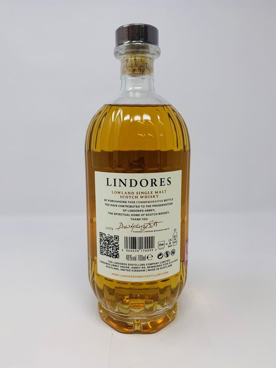 LINDORES ABBEY COMMEMORATIVE BOTTLE