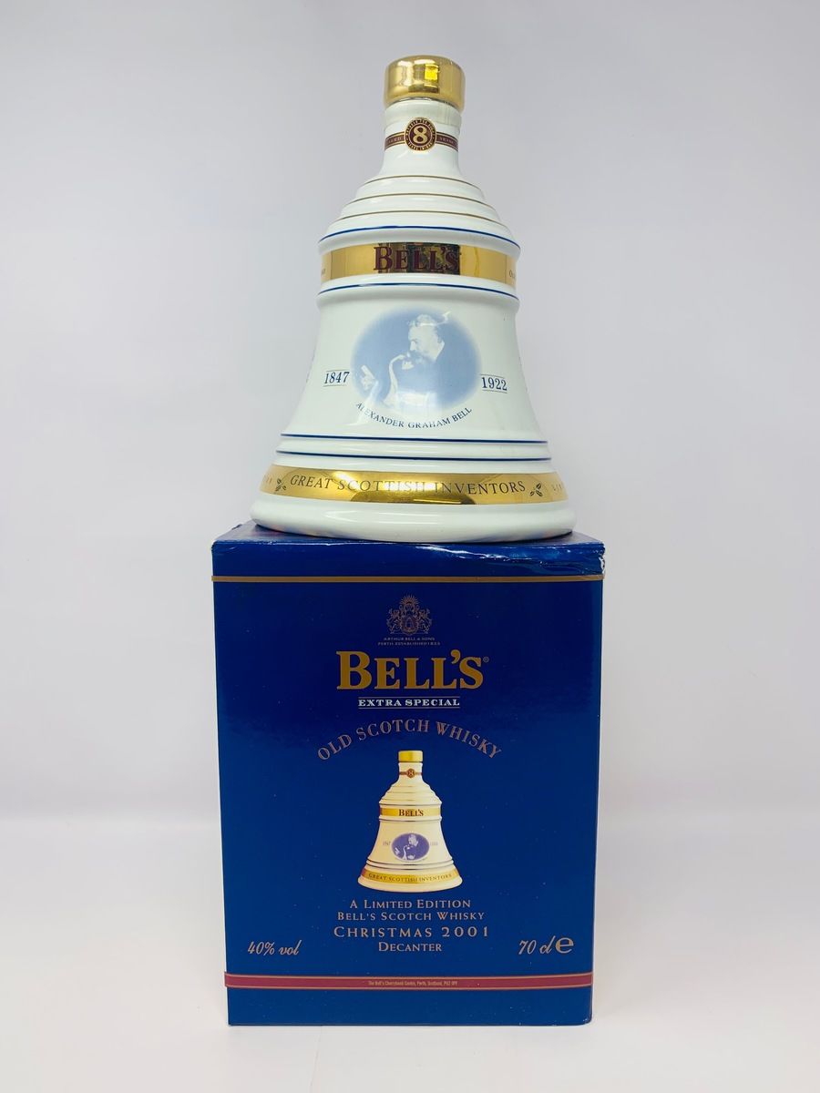 BELLS DECANTER CHRISTMAS 2001