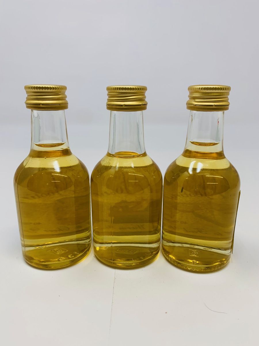 FIRST FOOTING - THE WHISKY CONNOISSEUR MINIATURES