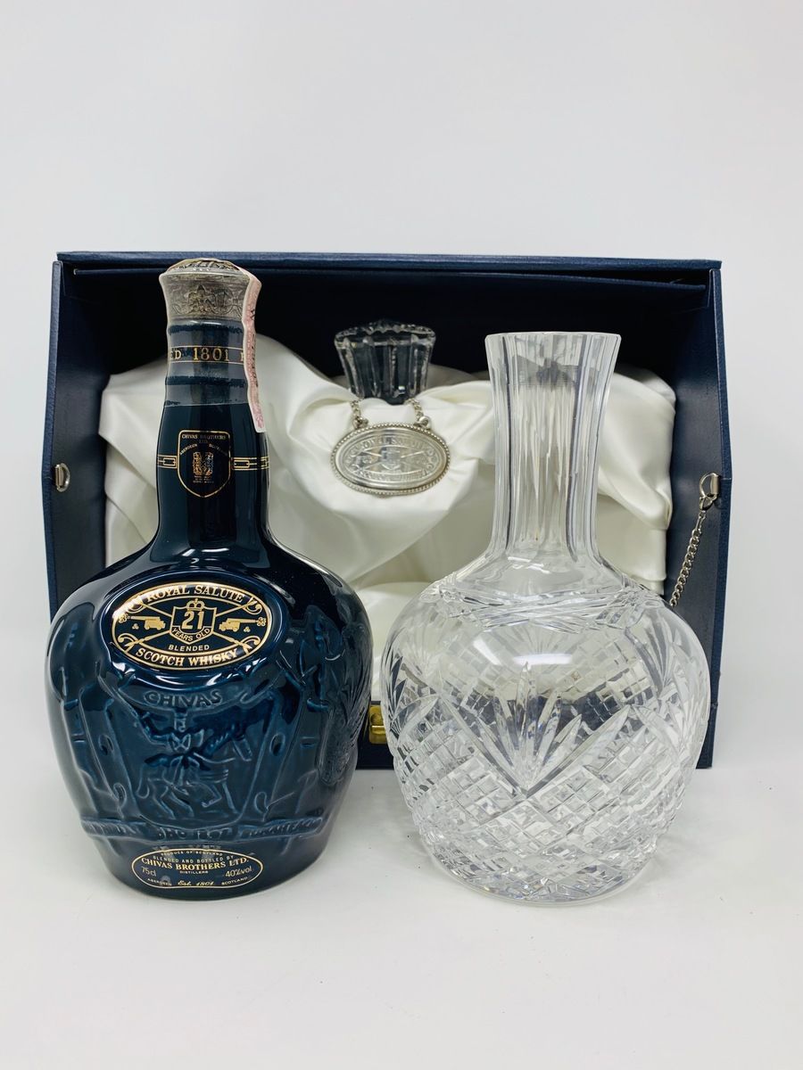 CHIVAS 21 YEAR OLD ROYAL SALUTE SAPPHIRE FLAGON WITH STUART CRYSTAL DECANTER/STOPPER SET
